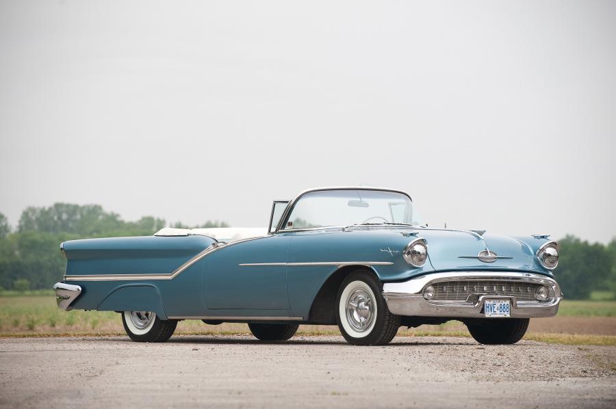  Oldsmobile 98 Starfire Convertible 1957 года  (фото 8 из 27)